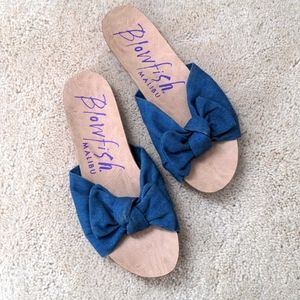 Blowfish Malibu bow slides sandals size 8 like new